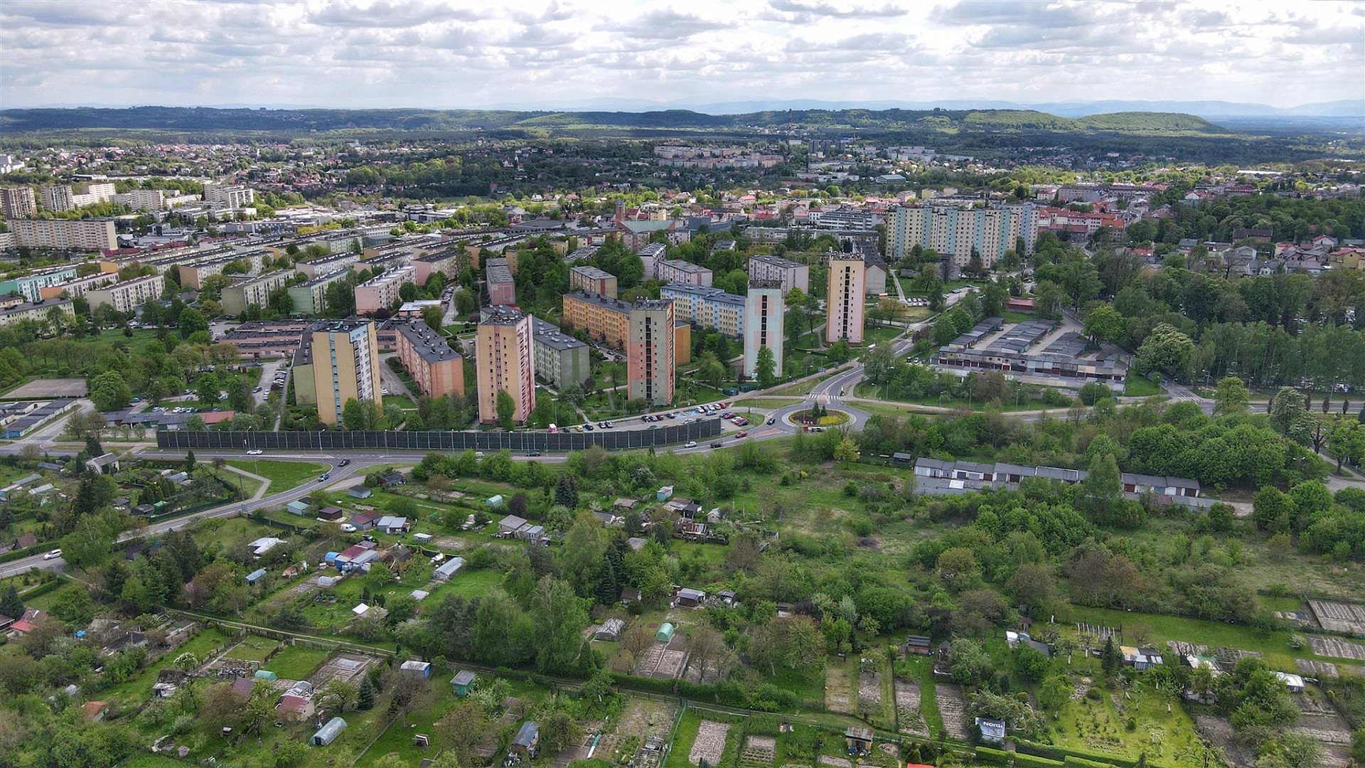 R. Wall 20.05 (99) (Custom).jpeg [521.81 KB]